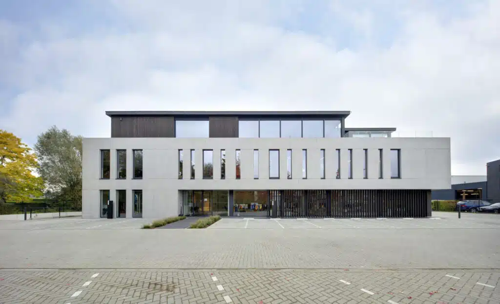 Modern kantoorgebouw Sint-Niklaas